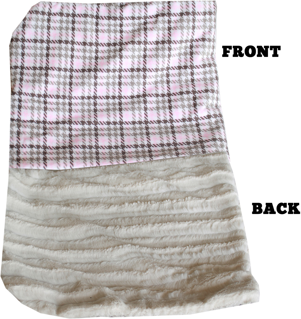 Luxurious Plush Carrier Blanket Pink Plaid